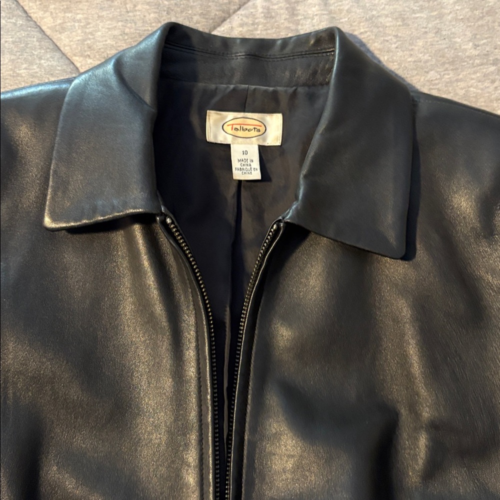 EUC Talbots Classic Black Leather Jacket SZ 10